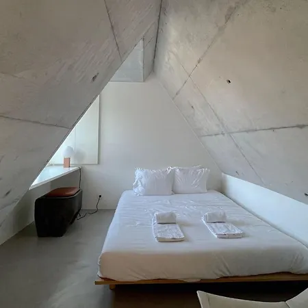 Mixo Lofts By Lovelystay Apartment